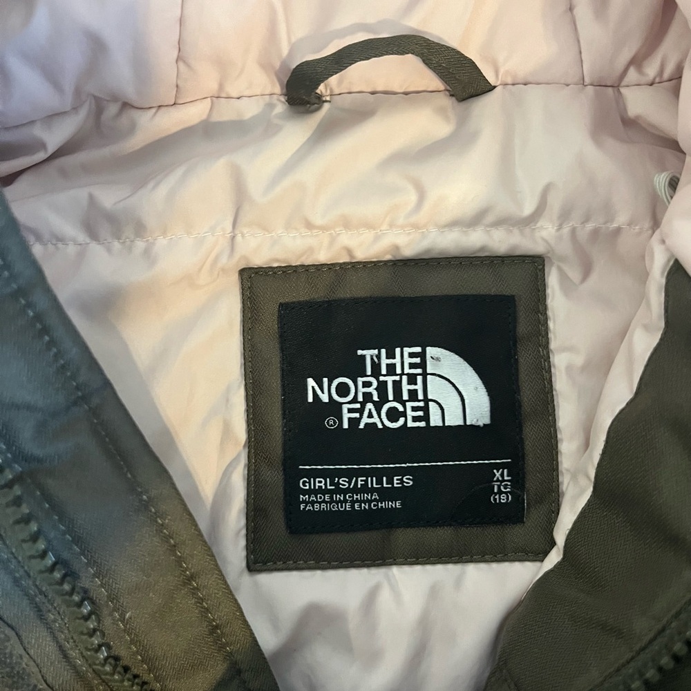 Girls North Face coat - Picture 4 of 5